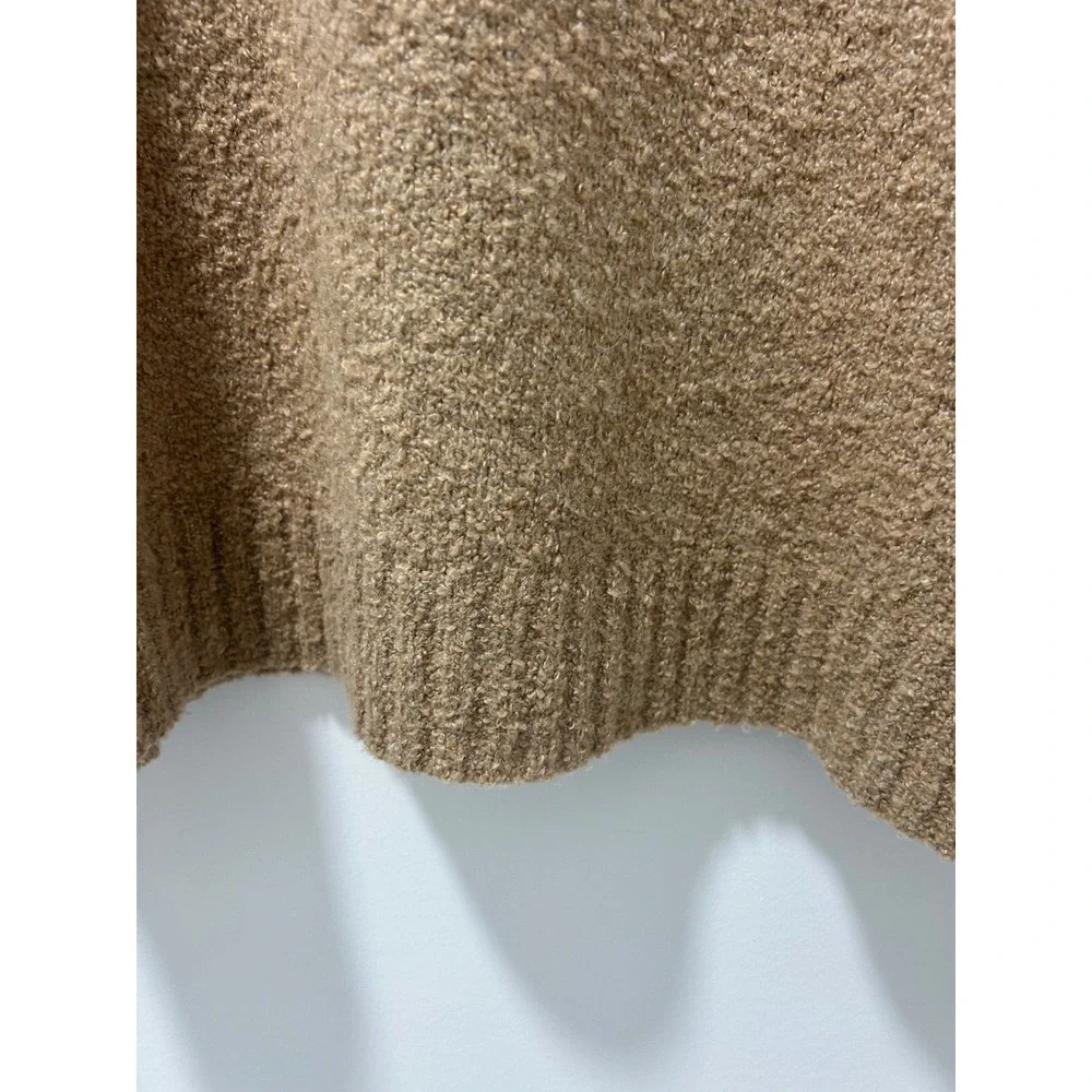 DKNY Jeans Womens Tan Boucle Knit Fuzzy Logo Crewneck Sweater Medium